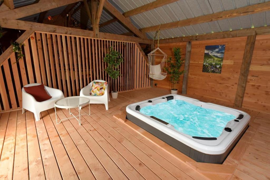 Bulle Hirondelle Hotel Quarre-les-Tombes Luaran gambar