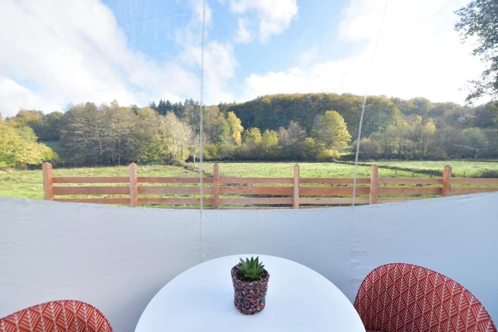 Bulle Hirondelle Hotel Quarre-les-Tombes Luaran gambar