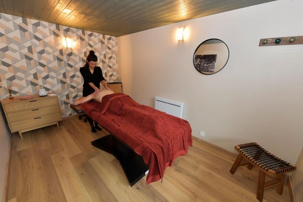 Bulle Hirondelle Hotel Quarre-les-Tombes Luaran gambar